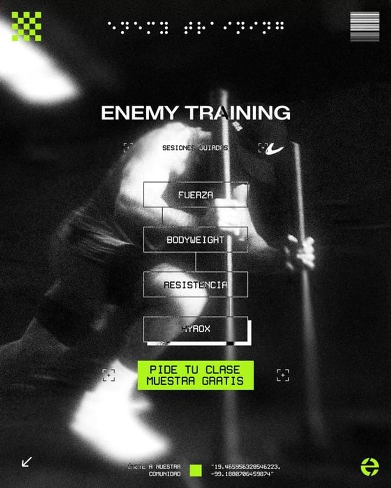 Pieza de redes de Enemy Training: sobre una foto de gimnasio en blanco y negro de altísimo contraste, el nombre de la marca y una lista de modalidades —fuerza, bodyweight, resistencia, hyrox— en recuadros, con un botón verde ácido que invita a pedir una clase muestra gratis